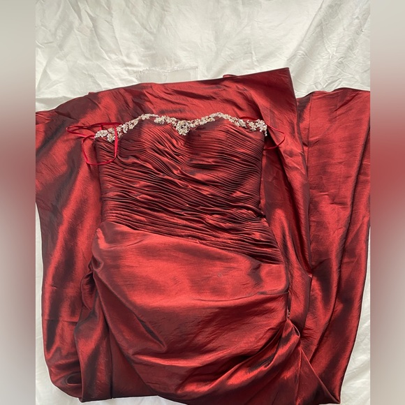 NWOT Sean Collection X•Press FORMAL Dress BURGUNDY BEADED SILVER LIKE CRYSTALS - Picture 5 of 8